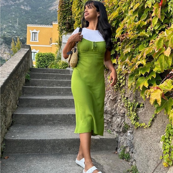 **SOLD** ARITZIA Wilfred Bellow Midi Dress in Succulent Green - Picture 7 of 7